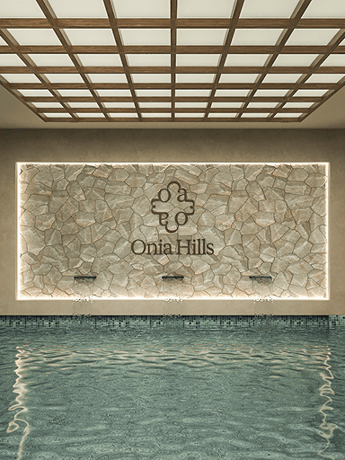 Indoor spa with sauna, pool and jacuzzis